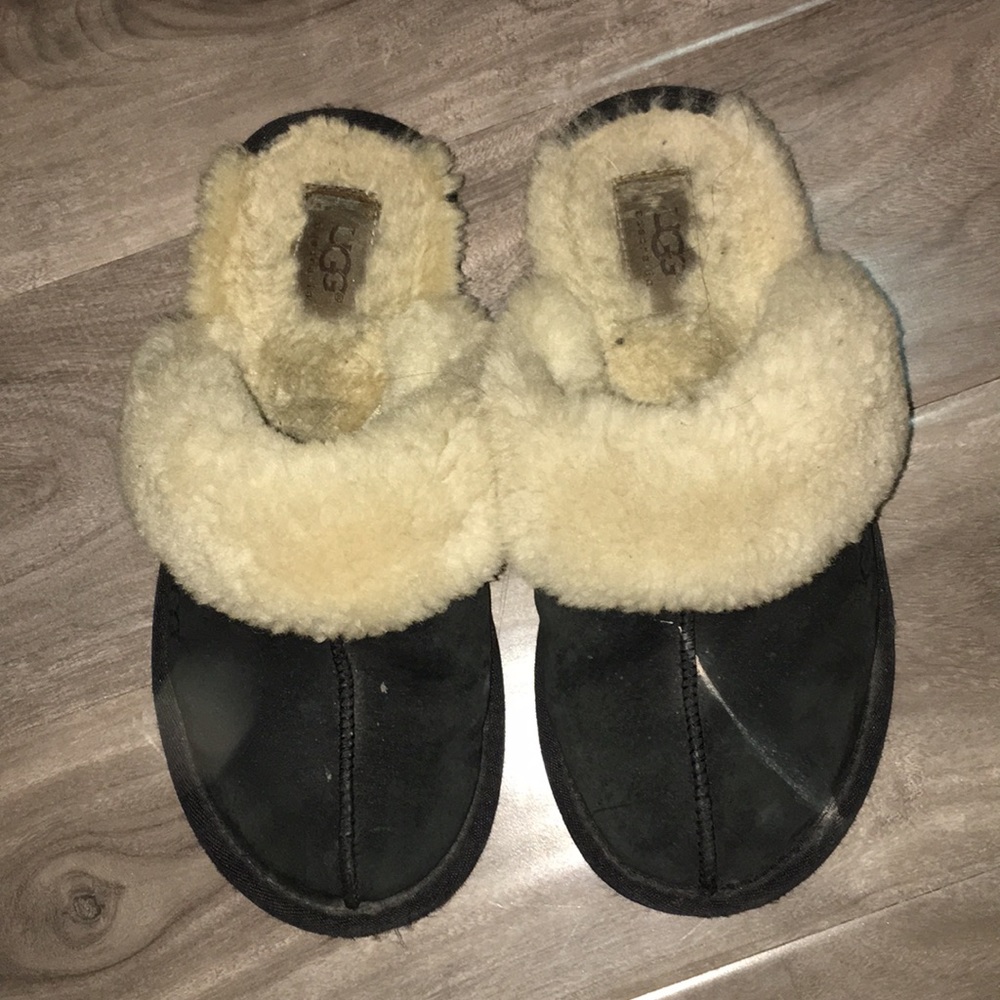 Uggs slippers